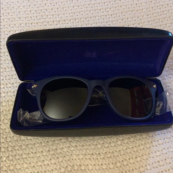 REBECCA MINKOFF CROSBY SUNGLASSES - Picture 4 of 4